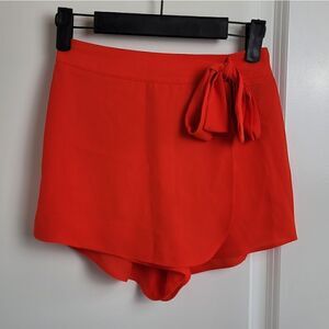 NWT- MISSGUIDED Mini Skort